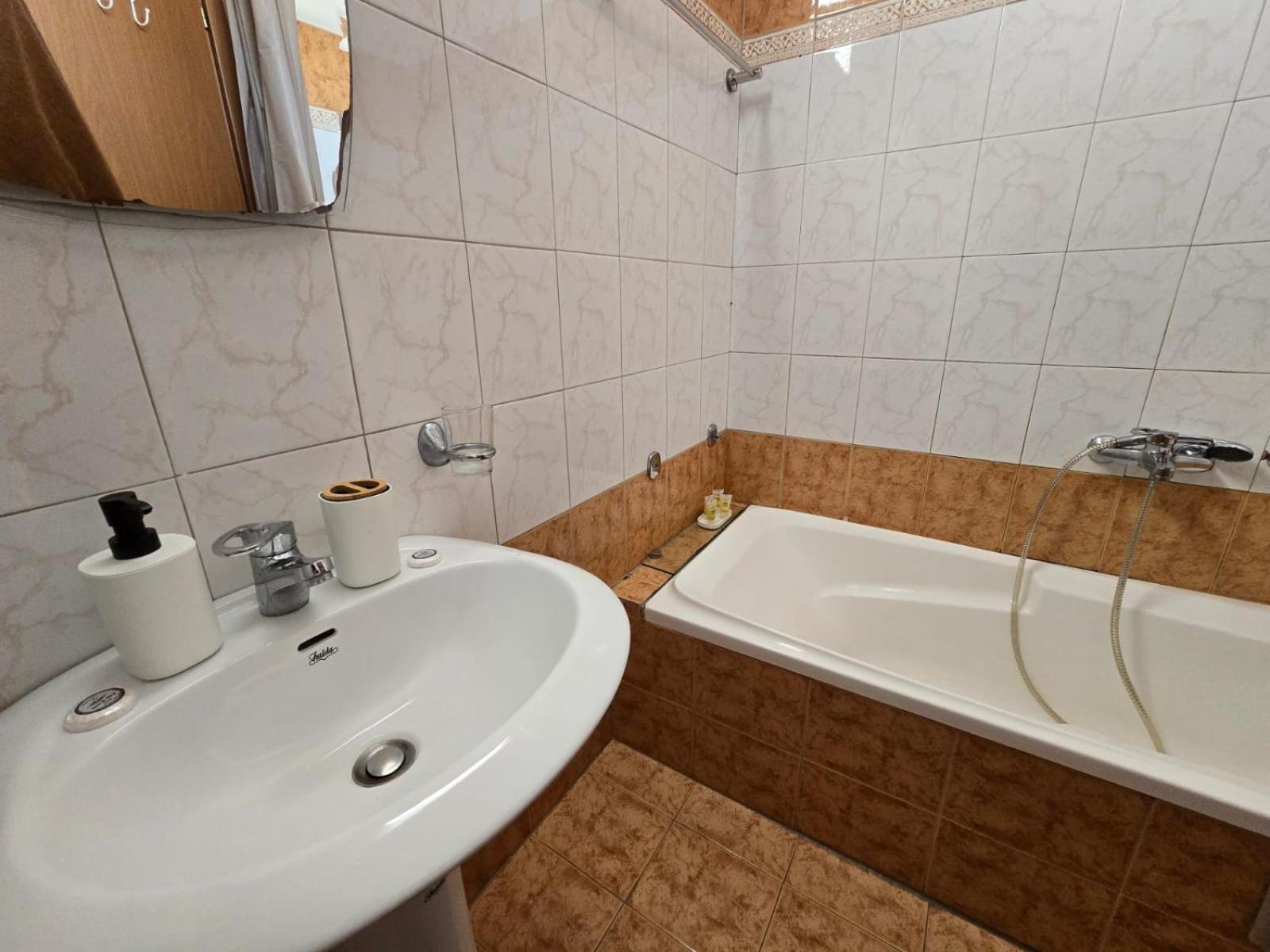 Maria Beach Apartement In Korinth! Eksteriør billede