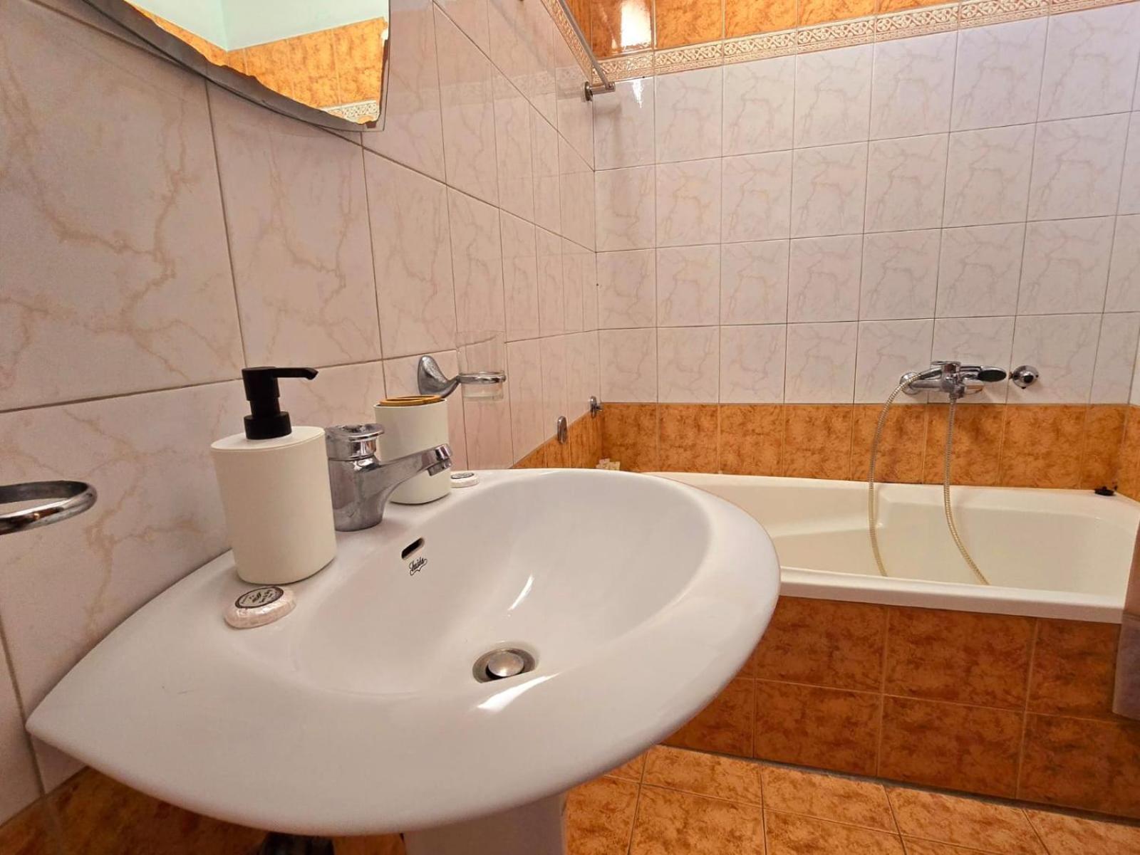 Maria Beach Apartement In Korinth! Eksteriør billede
